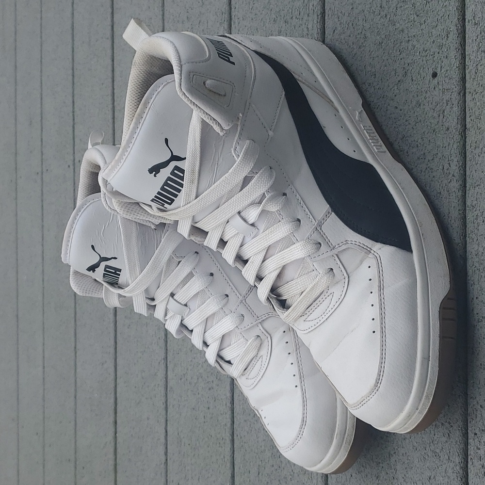Puma Rebound V6 Mid Sneakers